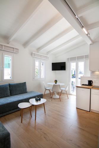 solo-bianco-lefkada-mezoneta-a1-6