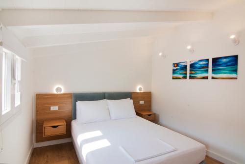 solo-bianco-lefkada-mezoneta-a2-10