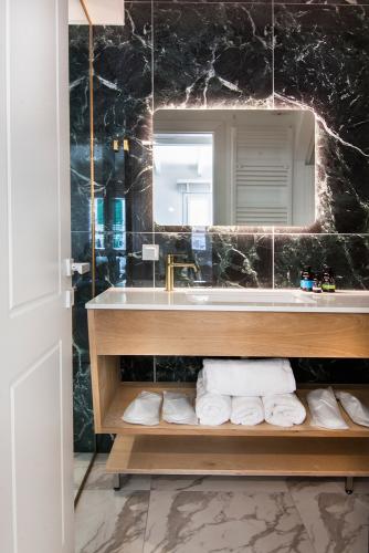 solo-bianco-lefkada-mezoneta-a2-15